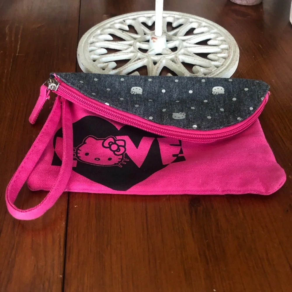 Hello Kitty wristlet